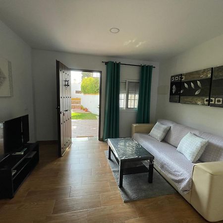 Encantador Apartamento-Centrico-Con Amplio Jardin トレモリノス エクステリア 写真